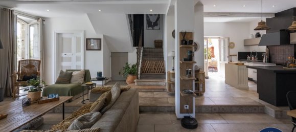  Castillos de 8 habitaciónes en Sanary-sur-Mer, France No. 285613 3