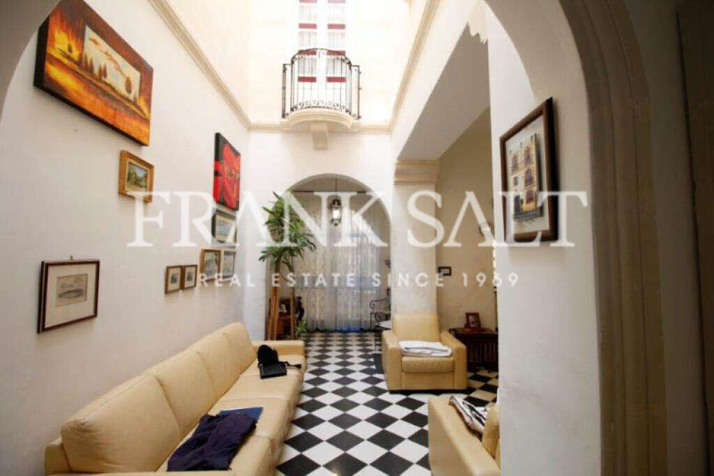 Таунхаус с 4 спальнями в Сан-Пауль-иль-Бахар, Мальта № 9204