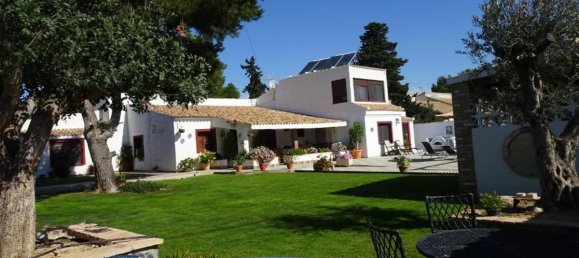 9 bedrooms Villa in Alicante, Spain No. 12742 3