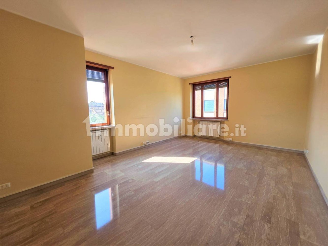 3 bedrooms Apartment in Rome, Italy No. 388774