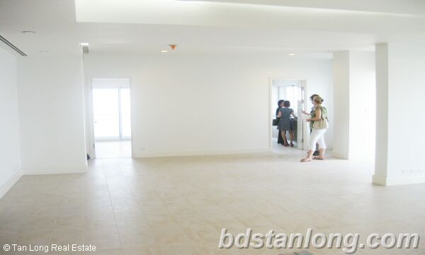 3 Schlafzimmer Wohnung in Tay Ho, Vietnam, Nr. 5503