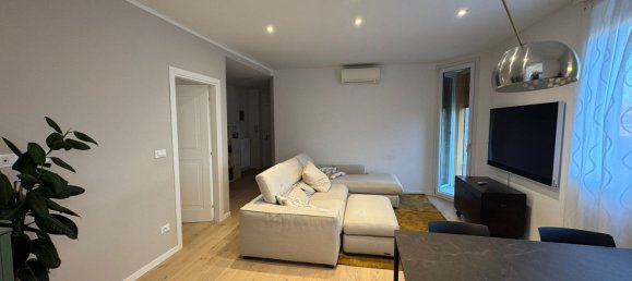 6-salle Appartement à Bologna, Italy No. 19622 26