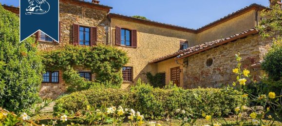 Вилла с 7 спальнями в Лучиньяно, Италия № 171354 27