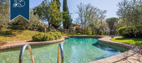 Вилла с 7 спальнями в Лучиньяно, Италия № 171354 32