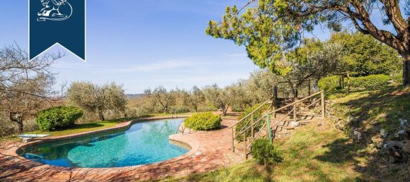 Вилла с 7 спальнями в Лучиньяно, Италия № 171354 35