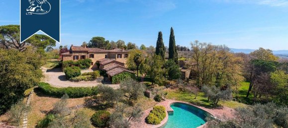 Вилла с 7 спальнями в Лучиньяно, Италия № 171354 7