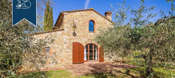 Вилла с 7 спальнями в Лучиньяно, Италия № 171354 40