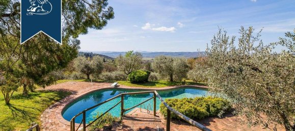 Вилла с 7 спальнями в Лучиньяно, Италия № 171354 29