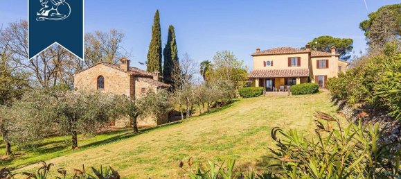 Вилла с 7 спальнями в Лучиньяно, Италия № 171354 13