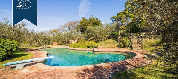 Вилла с 7 спальнями в Лучиньяно, Италия № 171354 33