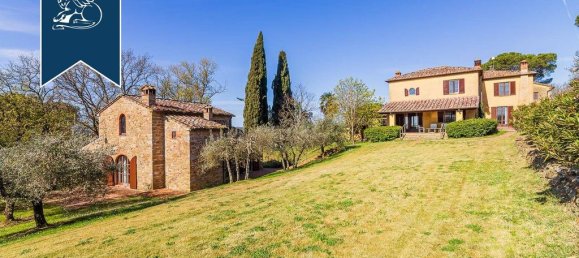 Вилла с 7 спальнями в Лучиньяно, Италия № 171354 14