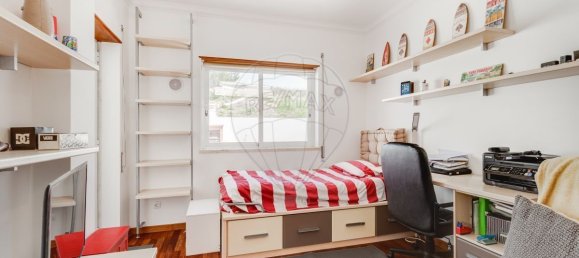 3 bedrooms House in Oeiras, Portugal No. 191105 18