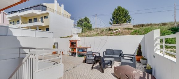 3 bedrooms House in Oeiras, Portugal No. 191105 27