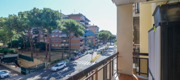 3 bedrooms Apartment in Rome, Italy No. 323554 3