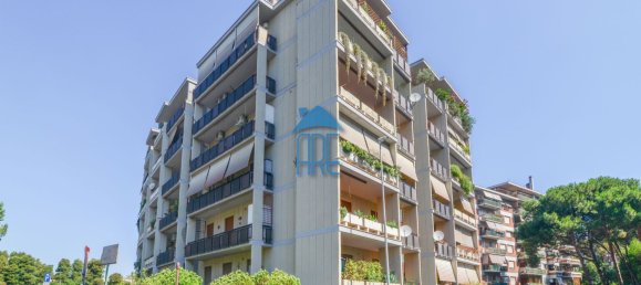 3 bedrooms Apartment in Rome, Italy No. 323554 24