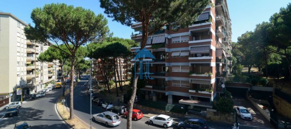 3 bedrooms Apartment in Rome, Italy No. 323554 5