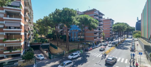 3 bedrooms Apartment in Rome, Italy No. 323554 6