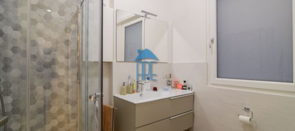 3 bedrooms Apartment in Rome, Italy No. 323554 10