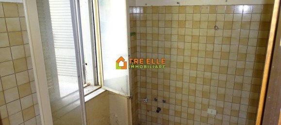 5 bedrooms Apartment in Marigliano, Italy No. 178754 10