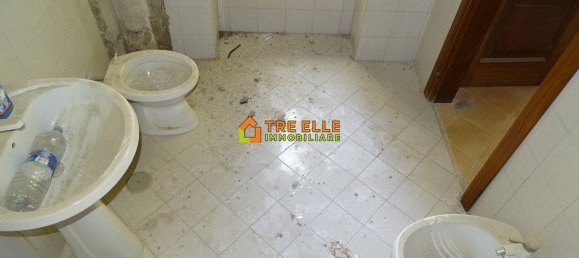 5 bedrooms Apartment in Marigliano, Italy No. 178754 18