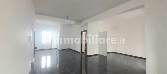 3 Schlafzimmer Wohnung in Lecce, Italy, Nr. 369623 4