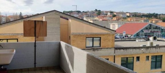 Apartamento de 4 habitaciónes en Montemarciano, Italy No. 35259 8