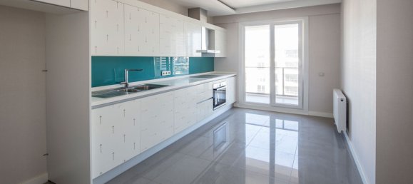 Appartement 2+1 à Beyaz Park Topkapi, Istanbul, Turkey No. 35269 4