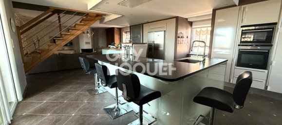 5 غرف نوم تاون هاوس في Saint-Joseph, France رقم 289827 6