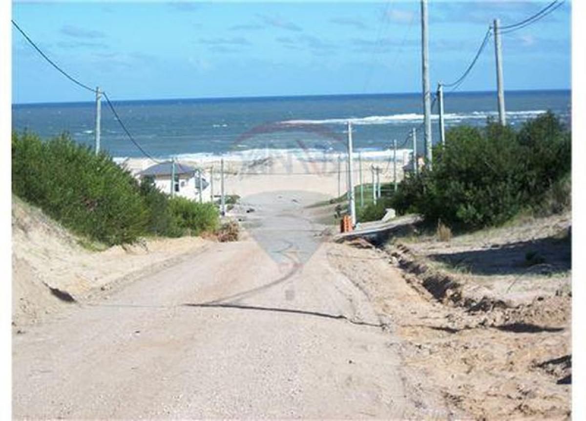  Land in Rocha, Uruguay No. 15407