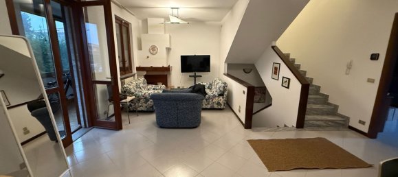 6-salle Villa à Certosa di Pavia, Italy No. 121487 8