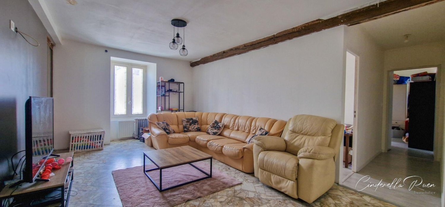 2 bedrooms House in Toury, France No. 270862