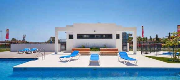 Apartamento de 2 dormitorios en Estepona, Spain No. 183361 6