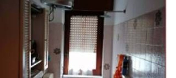 Casa de 6 divisões em Capri Leone, Italy N.º 40954 9