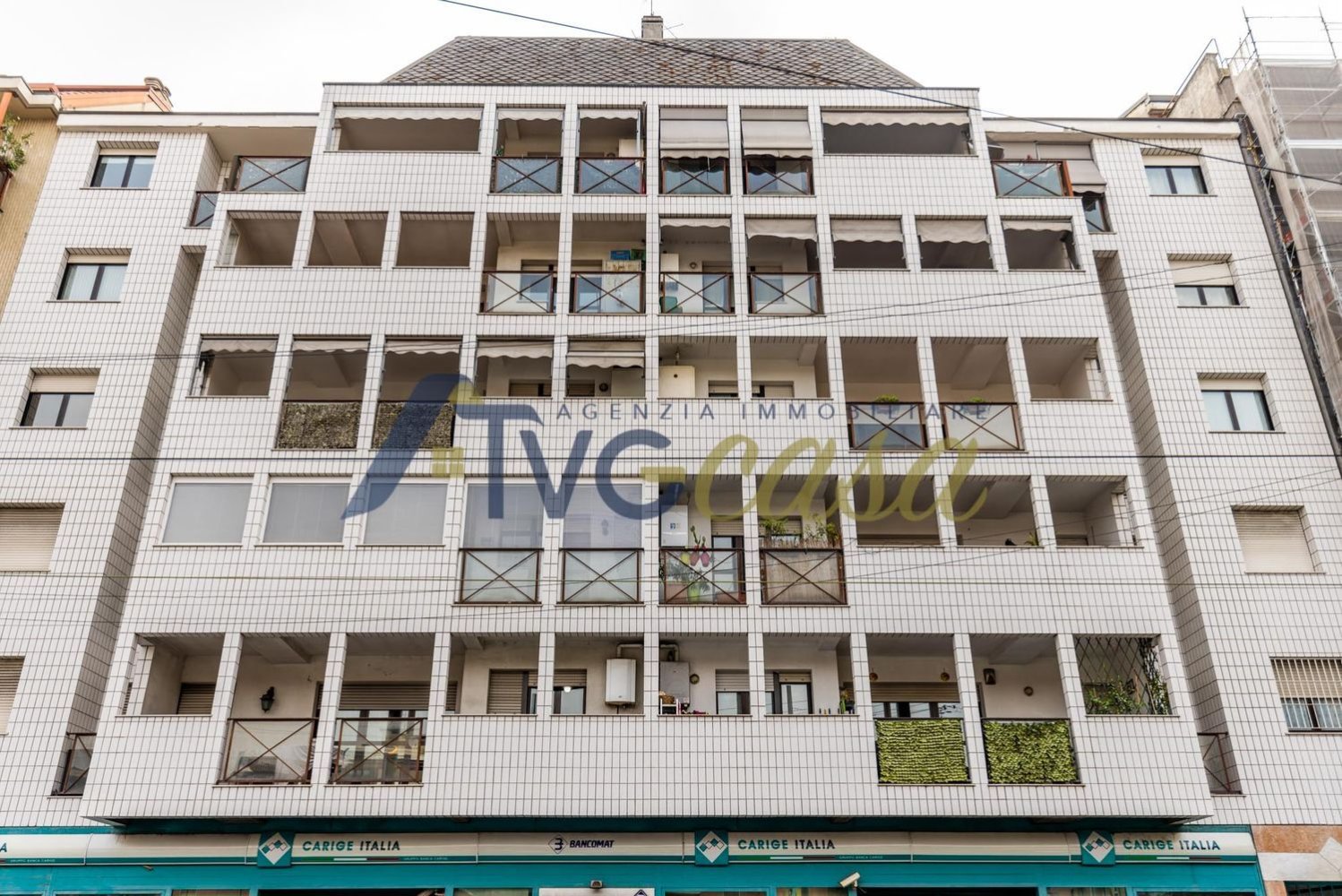 4-Zimmer Wohnung in Milan, Italy, Nr. 336911