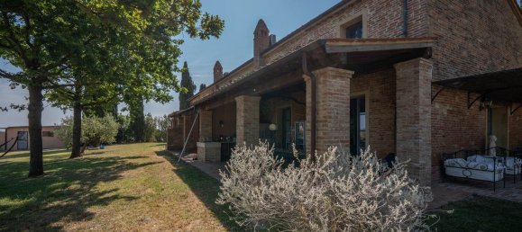 28 rooms House in Castiglione del Lago, Italy No. 292912 11