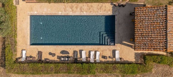 28 rooms House in Castiglione del Lago, Italy No. 292912 9