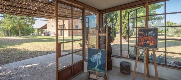 28 rooms House in Castiglione del Lago, Italy No. 292912 32