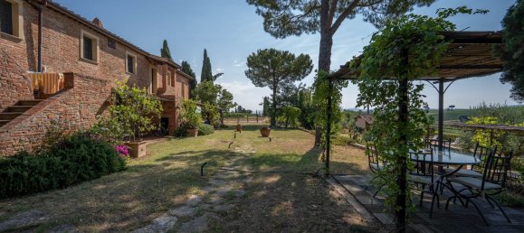 28 rooms House in Castiglione del Lago, Italy No. 292912 14