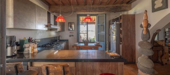 28 rooms House in Castiglione del Lago, Italy No. 292912 28