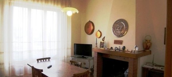 4 rooms House in Montepulciano, Italy No. 59281 7