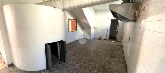 Imóvel comercial de 2 divisões em Arcade, Italy N.º 71331 18