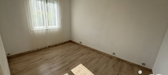 Casa de 3 dormitorios en Saint-Germain-Laval, France No. 285429 8