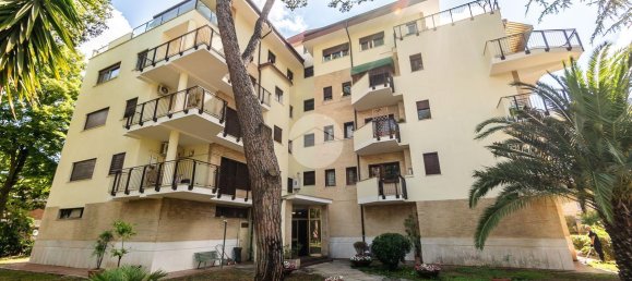 6 rooms Apartment in Rome, Italy No. 85743 12