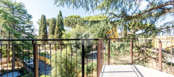 6 rooms Apartment in Rome, Italy No. 85743 41