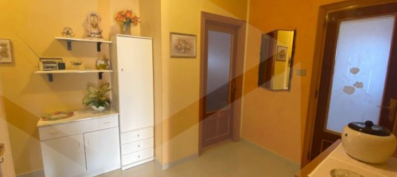3-salle Penthouse à Campomarino, Italy No. 24983 7