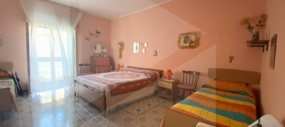 3-salle Penthouse à Campomarino, Italy No. 24983 15