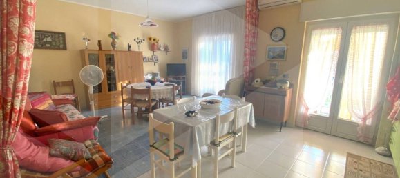 3-salle Penthouse à Campomarino, Italy No. 24983 8