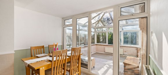 3 Schlafzimmer Haus in Redhill, United Kingdom, Nr. 980 4