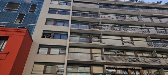 Studio in Paris, France No. 314215 8