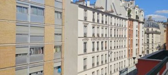 Studio in Paris, France No. 314215 5